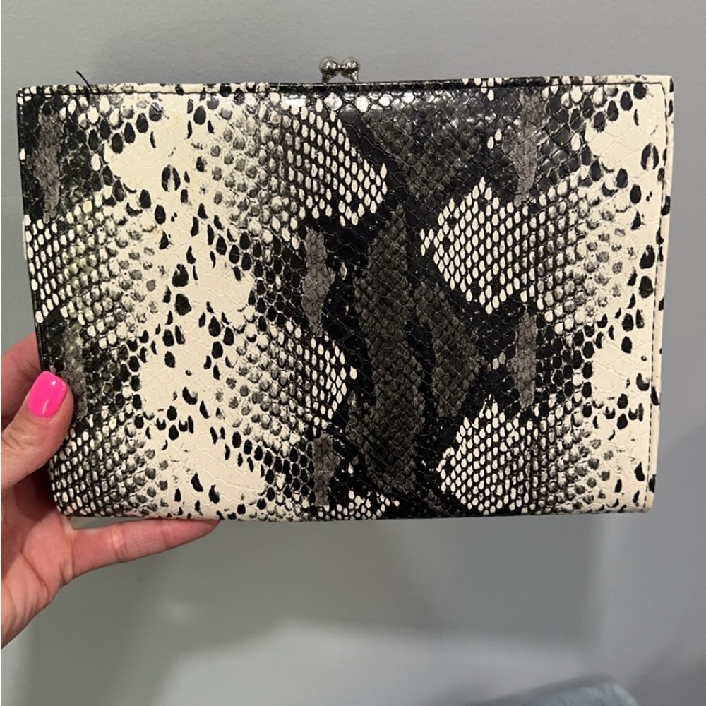 Urban Expressions Clutch bag NWT
